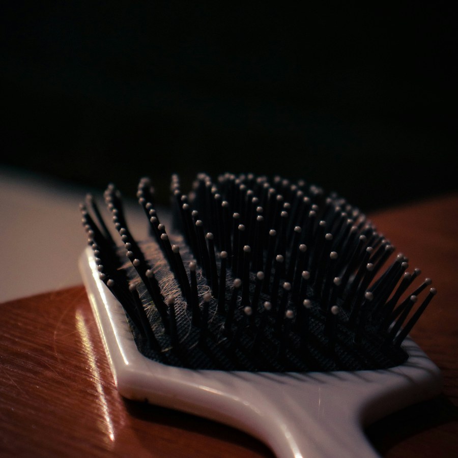 Amika Blowout Babe Thermal Hairbrush